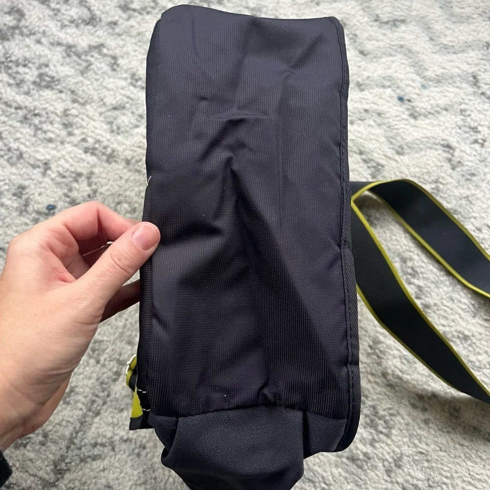 Sherpani Milli Crossbody Bag Nylon Messenger Bag Diaper Travel Bag Green/Blue - Picture 14 of 14